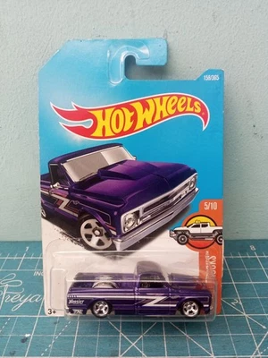 Chevy C10 Super Treasure Hunts 67 2017 Hot Wheels Foto 1 de 4