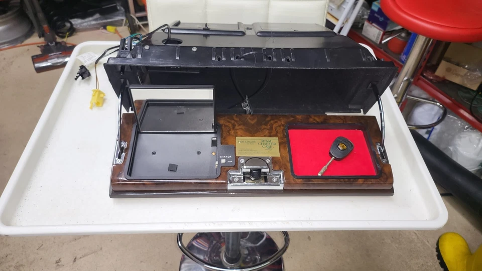 GUANTERA CON LLAVE BAC6350 Jaguar XJ12 Foto 1 de 4