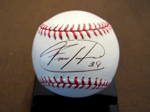 FELIX HERNANDEZ CY YOUNG SEATTLE MARINERS PITCHER SIGNED AUTO OML JSA BEAUTY - Picture 1 of 3