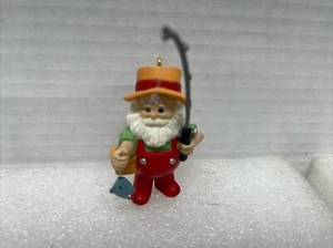 Adorno de pesca de Papá Noel 2" sello 1988 - Imagen 1 de 4