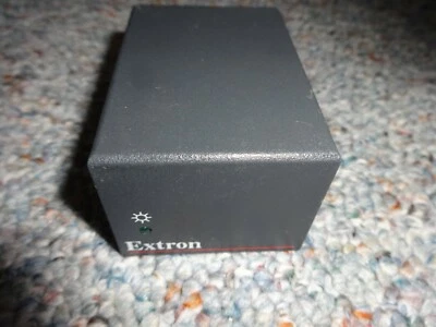 Extron YCV 100 S-Video to Composite Video Encoder 60-559-01 - Image 1 of 2