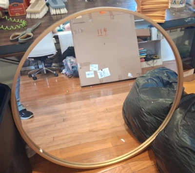 ESPEJO DECORATIVO BAÑO LUNA REDONDO LATÓN 30", ESPEJO COLGANTE MONTADO EN PARED Foto 1 de 4