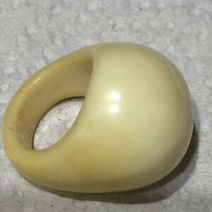 UNUSUAL  Ivory Colored DOME RING--Size 5-- Bakelite (?) --Patina --Vintage