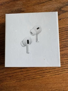 Apple AirPods Pro 2ème génération avec étui de charge sans fil MagSafe - Photo 1 sur 10