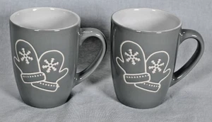 Set (2) California Pantry grau Schneeflocke Fäustlinge Kaffee Tee Tasse Becher - Bild 1 von 6