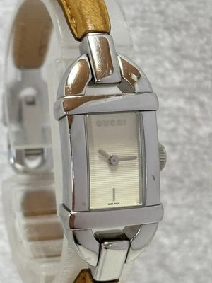 Reloj de cuarzo para mujer GUCCI 6800L esfera blanca usado buen estado Foto 1 de 4