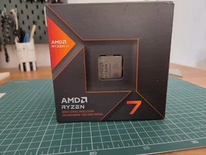AMD Ryzen 7 8700G with Wraith Spire Cooler, AM5, Up to 5.1GHz, 8-Core, 65W, 24MB - Picture 1 of 4