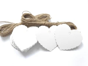 10/25/50/100 Papel Blanco Corazón Etiquetas de Regalo Etiqueta Equipaje Boda + Cuerdas Gratis - Imagen 1 de 2