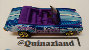 Hot Wheels 2013 jukebox  70 chevy chevelle convertible   (A02)
