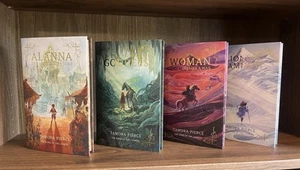 Illumicrate Signed - Song Of The Lioness Quartet By Tamora Pierce - Full Set - Picture 1 of 24