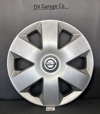 ONE 2009-2011 Nissan Versa # 53080 14" 6 Spoke Hubcap / Wheel Cover # 40315CJ100 - Image 1 of 4