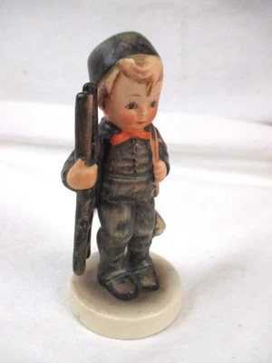 Goebel Hummelfigur Junge als Schornsteinfeger Sammelfigur Vitrinenfigur (6RU) - Bild 1 von 4