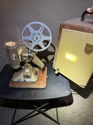 Regal Keystone 8 MM Projector Working Model K-109 with Carrying Case. Works Well - Image 1 of 4