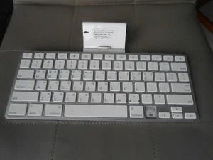 Tastiera Apple USB - Foto 1 di 10