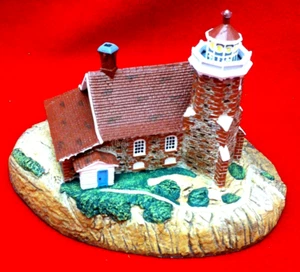 "Passage Island Lighthouse" - Historic  American Lighthouse - Danbury Mint - Picture 1 of 6