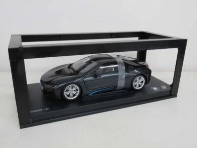Paragon Bmw I8 1/18 Scale Car - Image 1 of 4