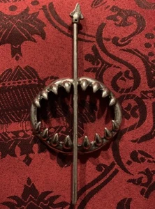 Hot Topic Metal Shark Jaws Teeth Ponytail Holder Hair Stick Goth Accessory - Picture 1 of 4