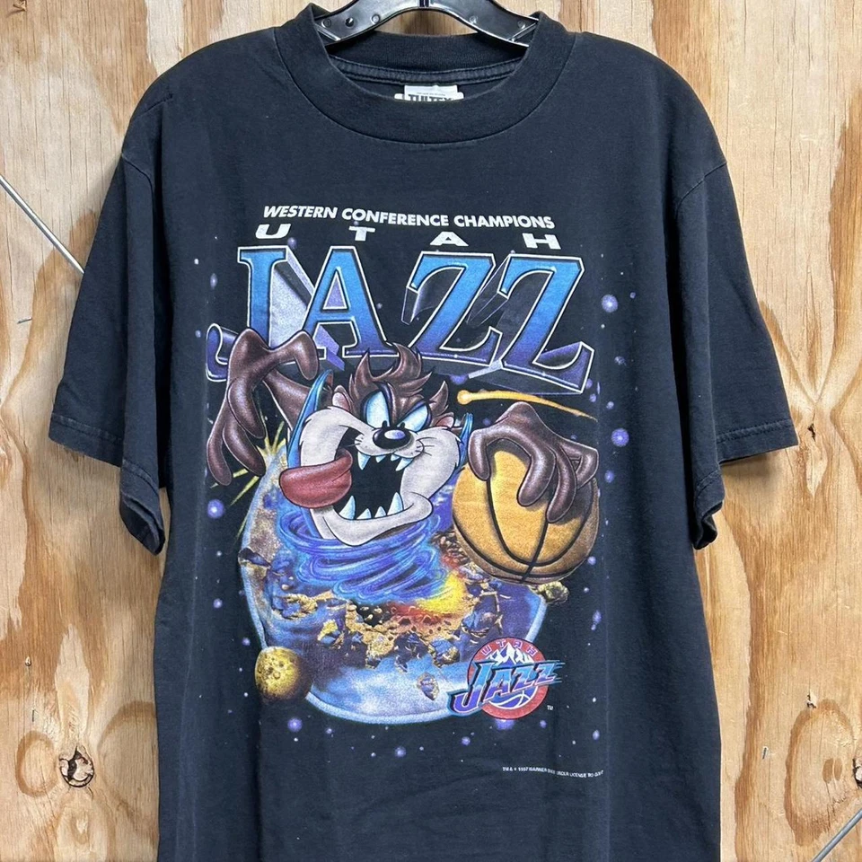 Футболка 1997 Utah Jazz Western Conference Champions Looney Tunes Taz HN2399 - Изображение 1 из 1