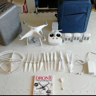 Dji Phantom 4 Drone With 2 Batteries Camera Drone Quadcopter Photography - Image 1 of 4