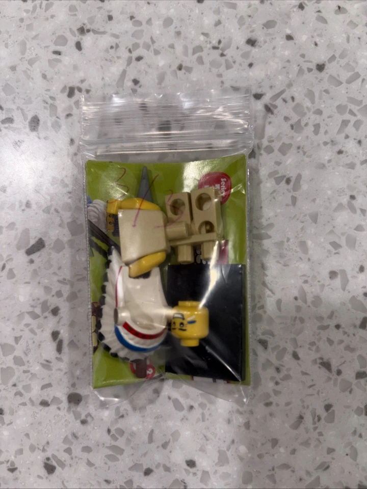 LEGO Collectible Minifigures Series 3 8803 Tribal Chief - Image 1 of 1