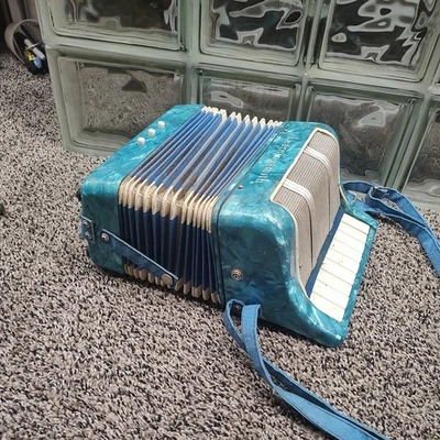 Acordeón Infantil Vintage 9 Teclas 12 Botones Total Funcionamiento Niños Talla Principiantes Foto 1 de 4