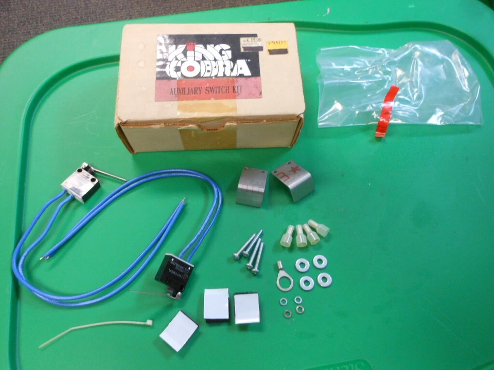 Kit Interruptor Sensor Auxiliar King Cobra Moto MX Accesorio 2790129 COB04 Foto 1 de 4