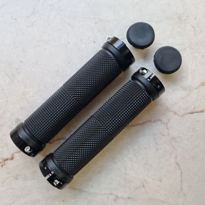 Lock on Handlebar Grips Set Mountain Bike black Pair of new old stock bicycle - Image 1 of 4