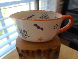 Temp-Tations Boofetti Gravy Sauce Boat Halloween Bats Spiderweb Seasonal - Picture 1 of 3