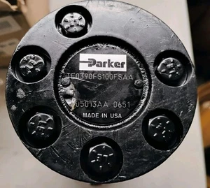 NOS Genuine Parker Hannifin Hydraulic Motor TE0390FS100FSAA TE Series - Picture 1 of 6