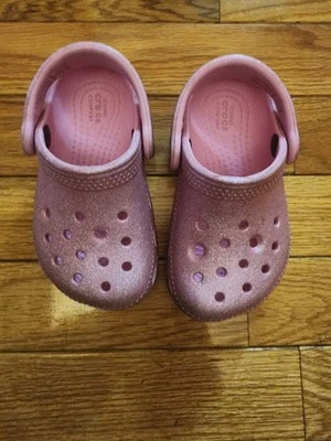Crocs Classic Baby  Metallic Baby Pink Slip-On Clog  Size 6/GUC  - Image 1 of 4