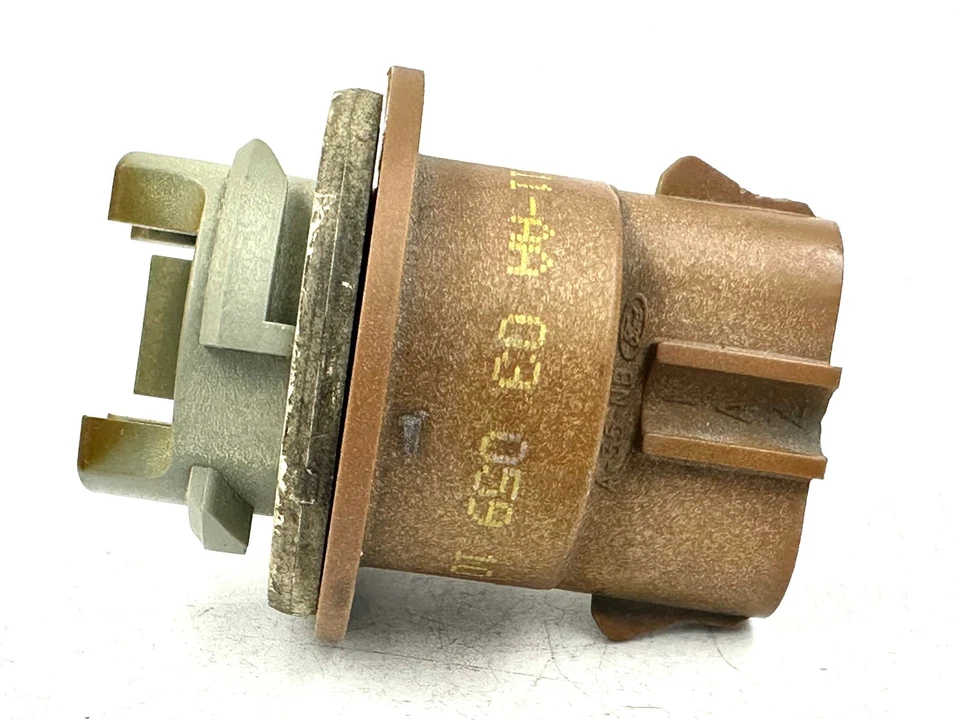 Enchufe de luz de estacionamiento señal de giro OEM Ford Escape Explorer Mustang Thunderbird Foto 1 de 4