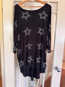 Ladies jersey over-sized batwing top with star pattern. 52" bust size 22-24 - Picture 1 of 4