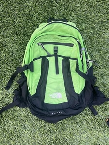 North Face RECON Backpack Trail Hiking Camping Bugout Green W/ Black Accents - Picture 1 of 7