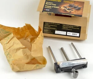 Veritas Miniature Bench Vise - Picture 1 of 5