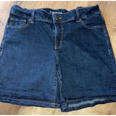 Maurices Women's Dark Wash Denim Jean Shorts Size 12 Casual Everyday - Image 1 of 4
