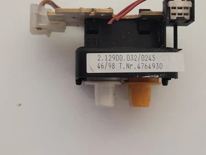 4764930 Interruptor de botón Miele WM - Imagen 1 de 2