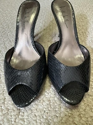 Zapatos Nicole Miller Negro Charol Serpiente Talla 7 1/2 - Estilo NM-Winfred Foto 1 de 4