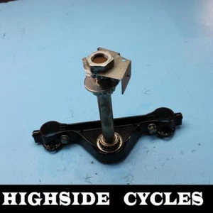 1436 06 HARLEY-DAVIDSON STREET GLIDE LOWER TRIPLE TREE CLAMP STEERING STEM - Picture 1 of 6