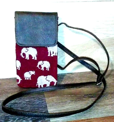 Thirty-One 31 Small Messenger Cross Body Adjustable Pouch 7 1/2" × 4 1/8" - Image 1 of 4