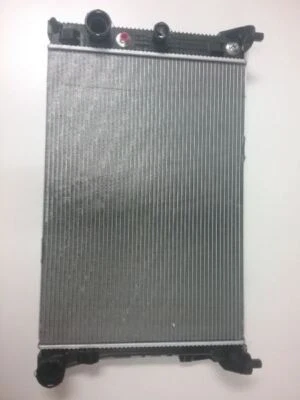 Radiador Nuevo 2011 GLK350 MERCEDES MB-2 Foto 1 de 4