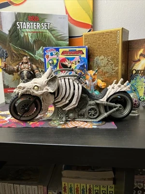 Boneco de ação McFarlane Toys DC Multiverse Death Metal Batcycle, excelente estado - Imagem 1 de 4