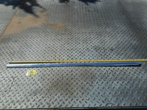 Mercedes Benz W123 station wagon touring Right rear quarter below window trim - Imagen 1 de 9