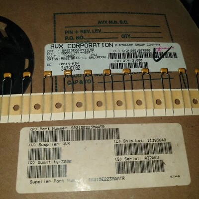NOS AVX 22nF 50V 0.022uF 50V P: 5mm HI END MIL GR TAPAS DE CERÁMICA! 50 piezas Foto 1 de 4