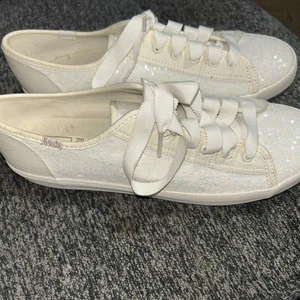 Keds Damenschuhe Größe 9,5 elfenbeinfarben Glitzer mit Band Dream Foam neu ohne Karton - Bild 1 von 11