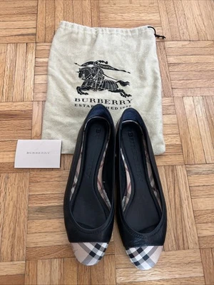 Sapatilhas femininas Burberry tamanho 40 - Imagem 1 de 4