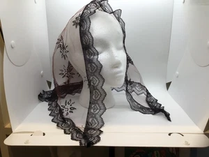 Vintage Mantilla Church Chapel Head Cover Black Lace with Sparkle Embellishments - Picture 1 of 9