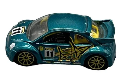 hot wheels 2001mattel malayia volkswagen new beetle cup green 1:34 car READ - Image 1 of 4