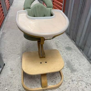 Svan High Chairs - Picture 1 of 4