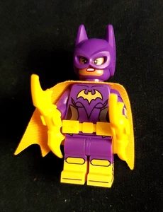 Lego DC Comics Super Heroes Mini Figure Batgirl (2017) 71264 DIM044 - Picture 1 of 4