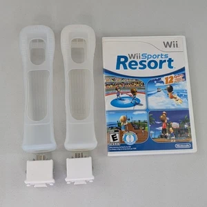 Wii Sports Resort (Nintendo Wii, 2009) con 2 adaptadores Motion Plus probado en caja original - Imagen 1 de 15